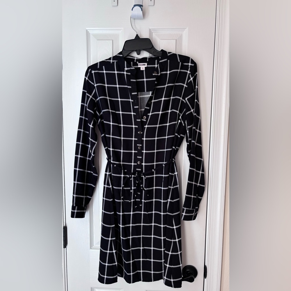 Merona Long-Sleeve Tie Front Dress - Medium